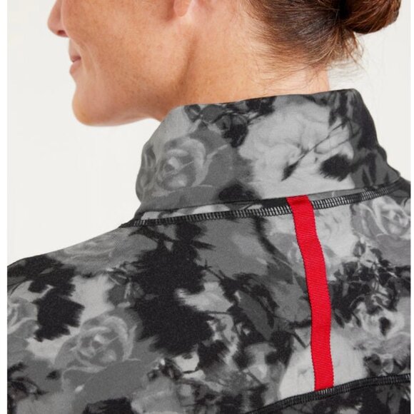 T by Talbots Supersoft Jersey Turtleneck Tee 2xp, Floral Haze NWT - Picture 2 of 2